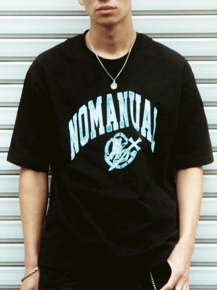 【NOMANUAL】2T ARCH LOGO T-SHIRT