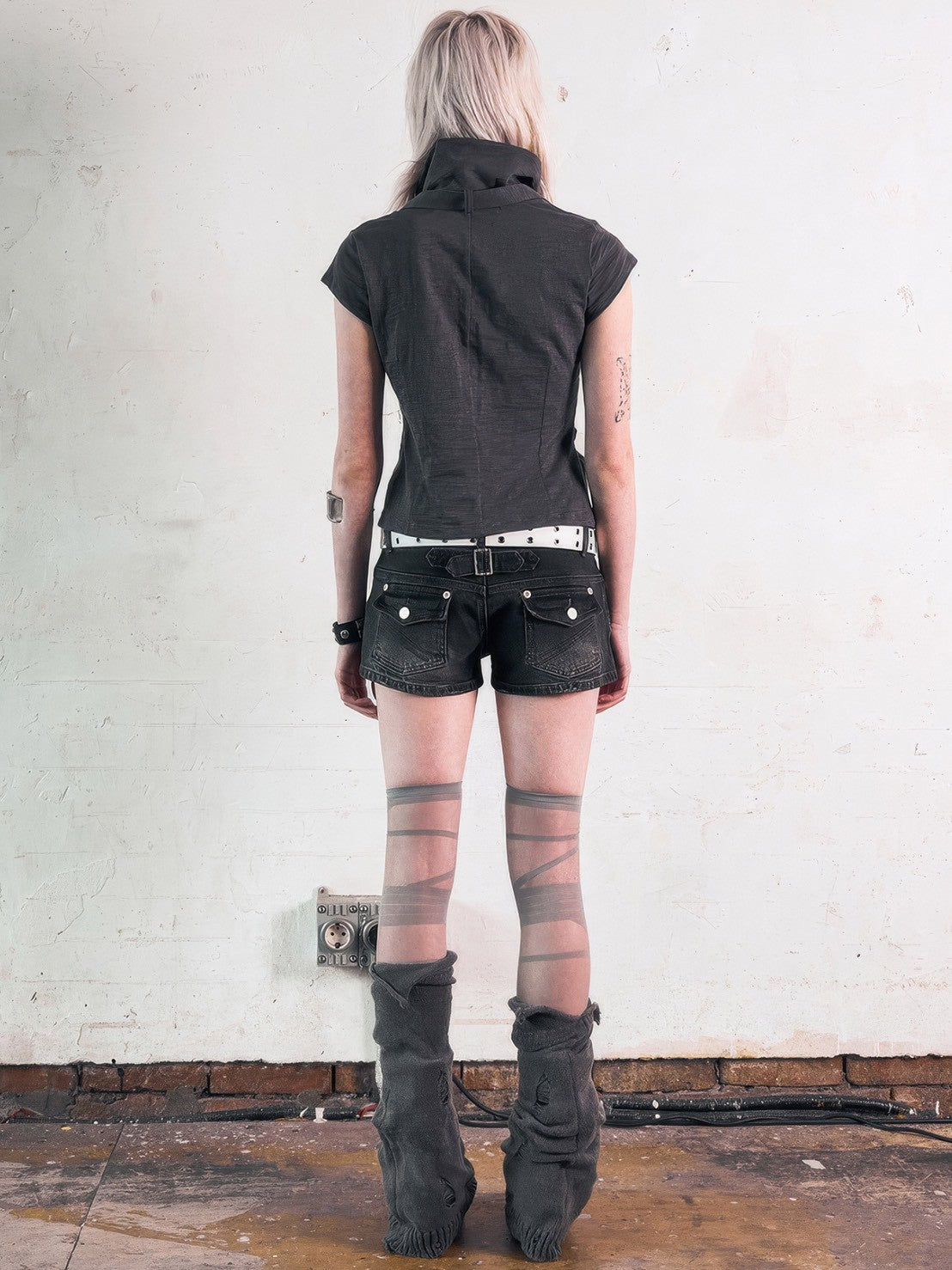 【NOT KNOWING】Drape Button Shirring Top