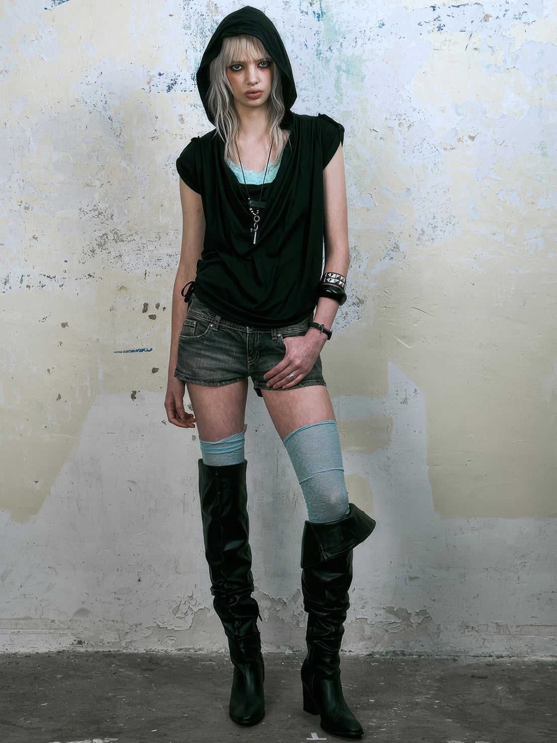 【NOT KNOWING】Mili Drape Half Hoodie
