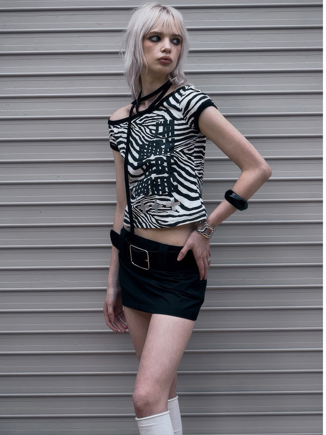 【NOT KNOWING】One Shoulder Ringer Top