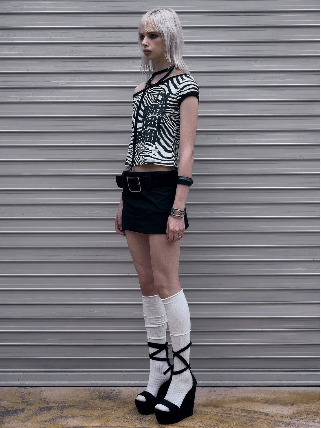 【NOT KNOWING】One Shoulder Ringer Top