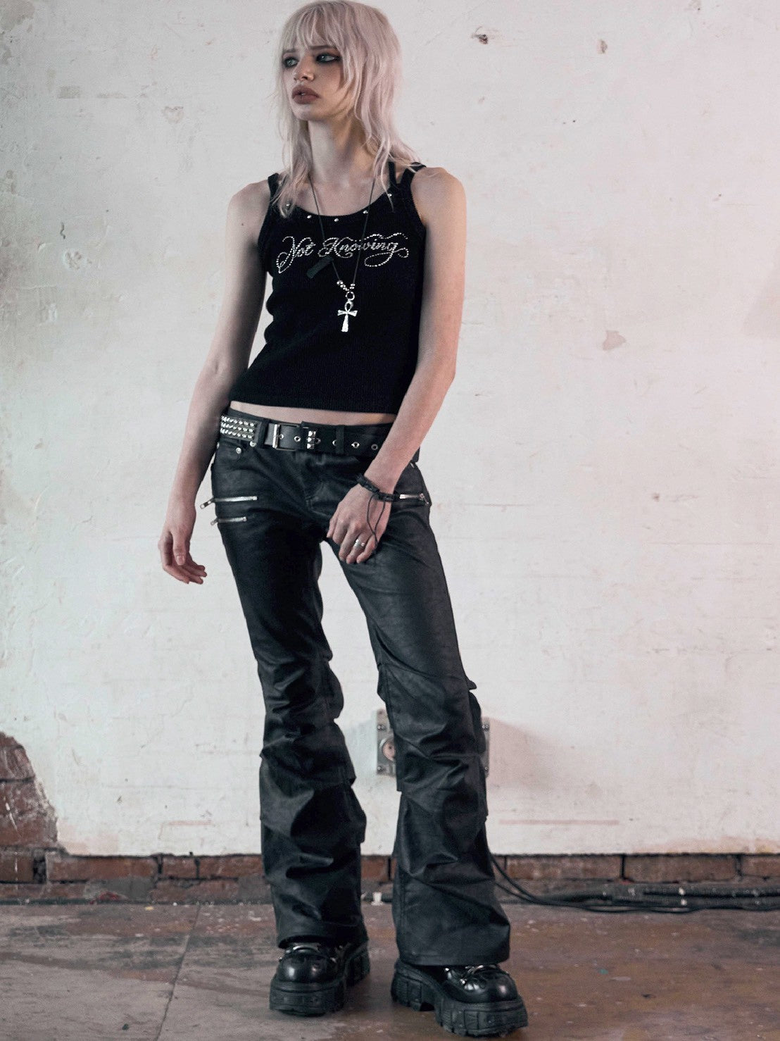 【NOT KNOWING】Hotfix Ribbed Tank Top
