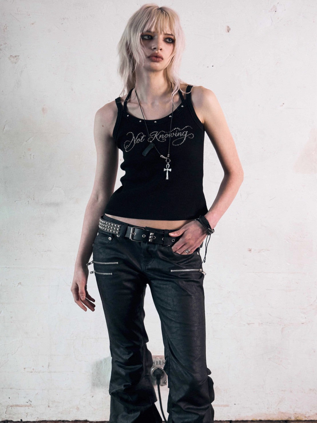 【NOT KNOWING】Hotfix Ribbed Tank Top