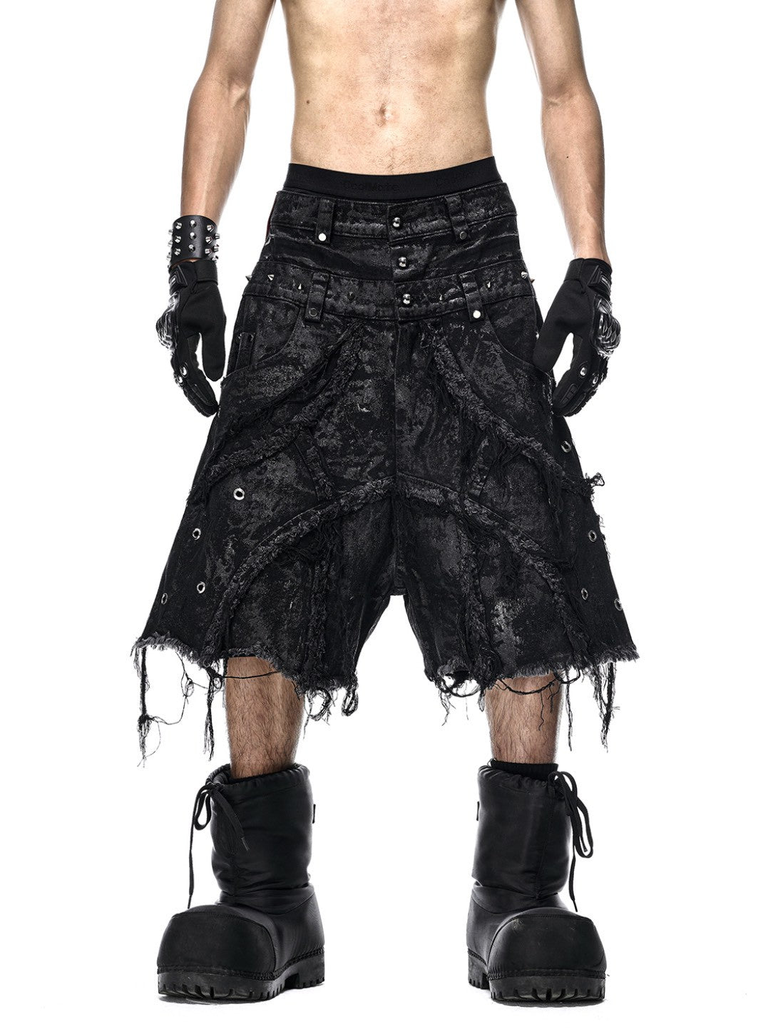 【RICH】VAMP BLACK WAXED SHORT