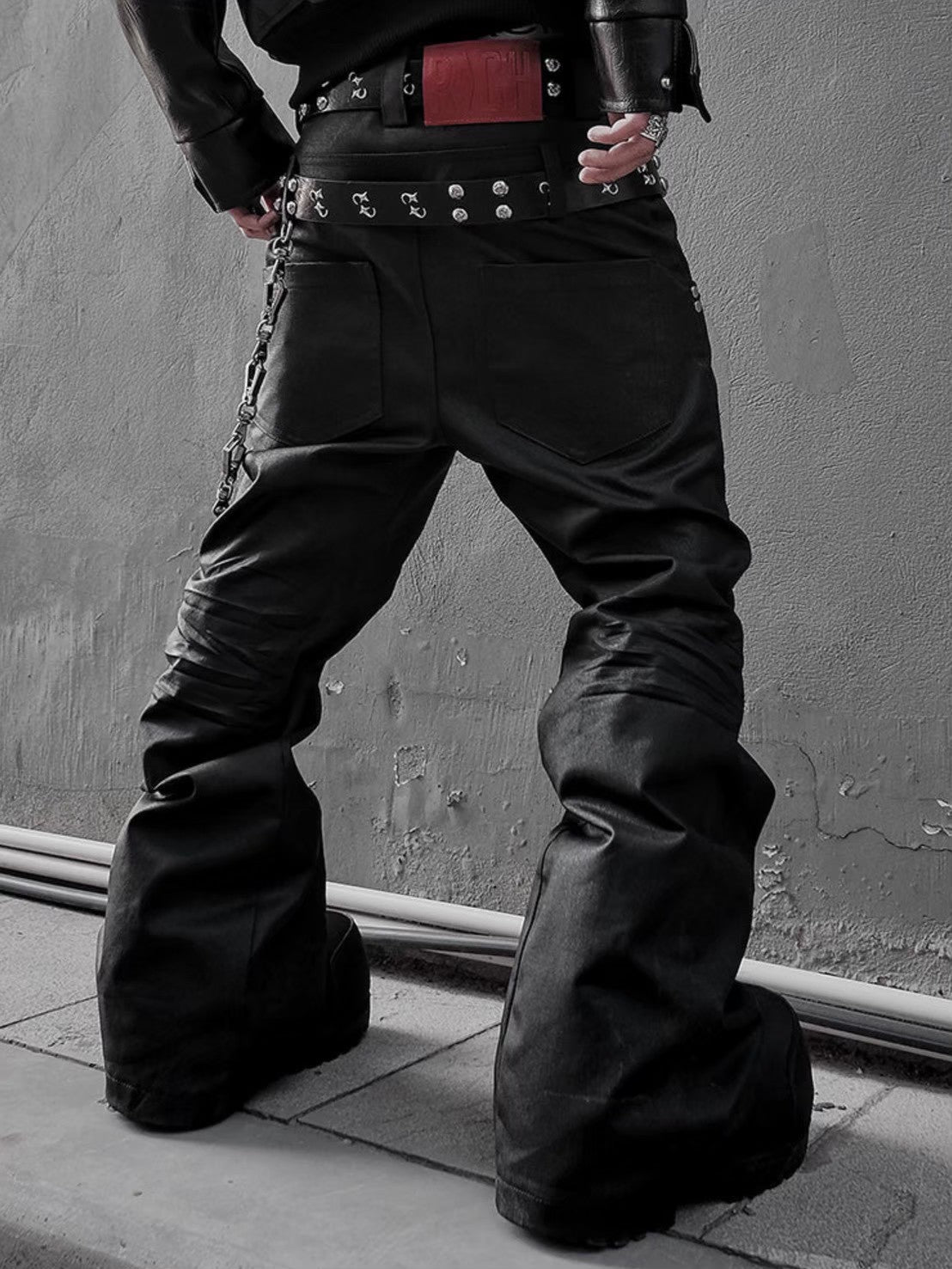 【RICH】Machine-wax Flare Pant