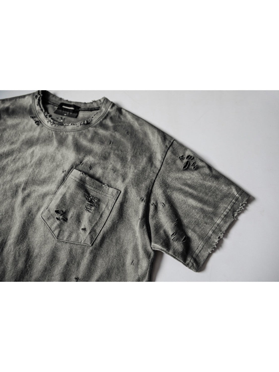 【roaringrad】Washed Destroyed T-shirt