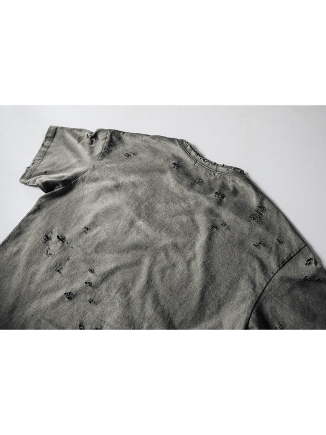 【roaringrad】Washed Destroyed T-shirt