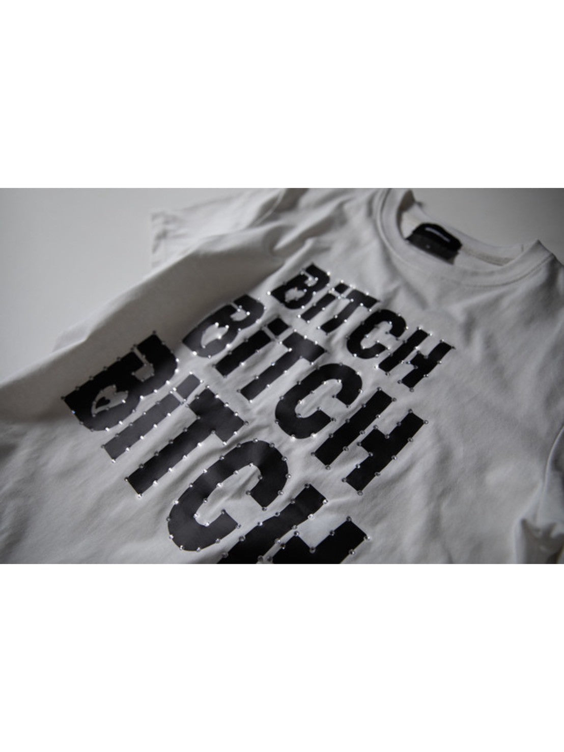 【roaringrad】Crystal Stud T-Shirt