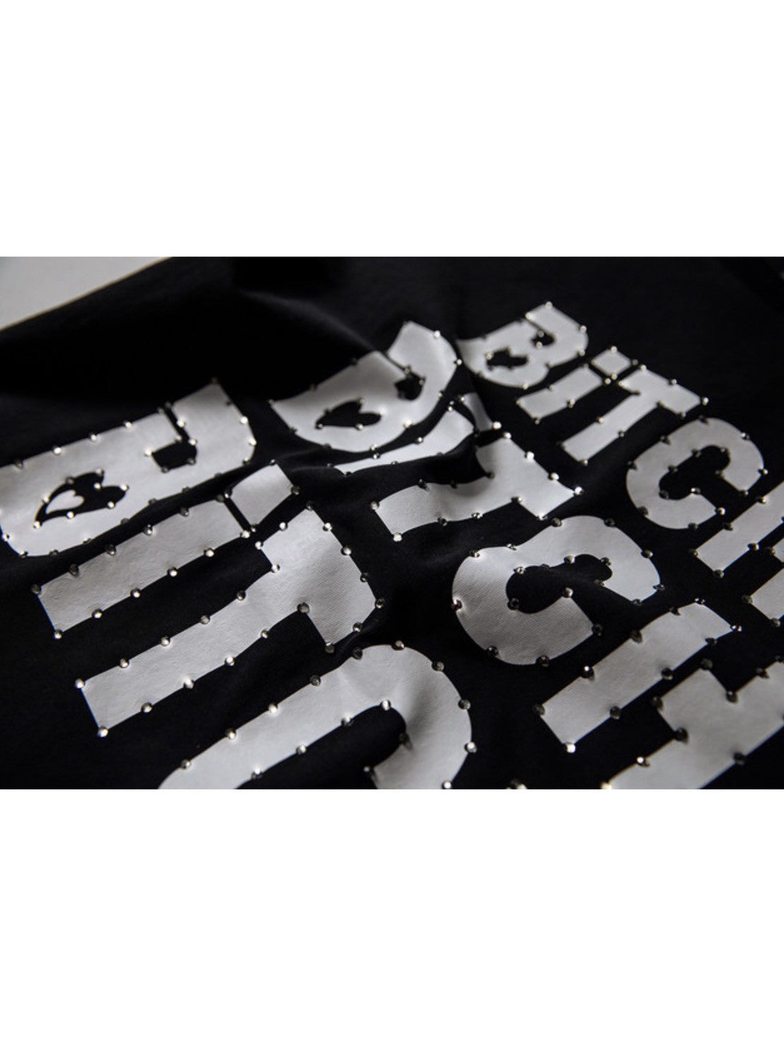 【roaringrad】Crystal Stud T-Shirt