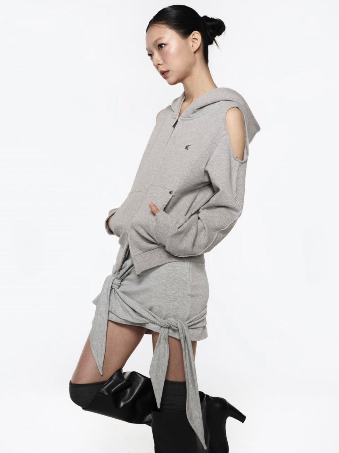 【ROCK CAKE】Offset Cutout Zip Up Hoodie