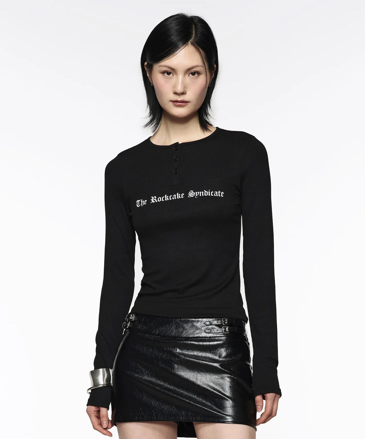 【ROCK CAKE】Syndicate Henly Neck Top