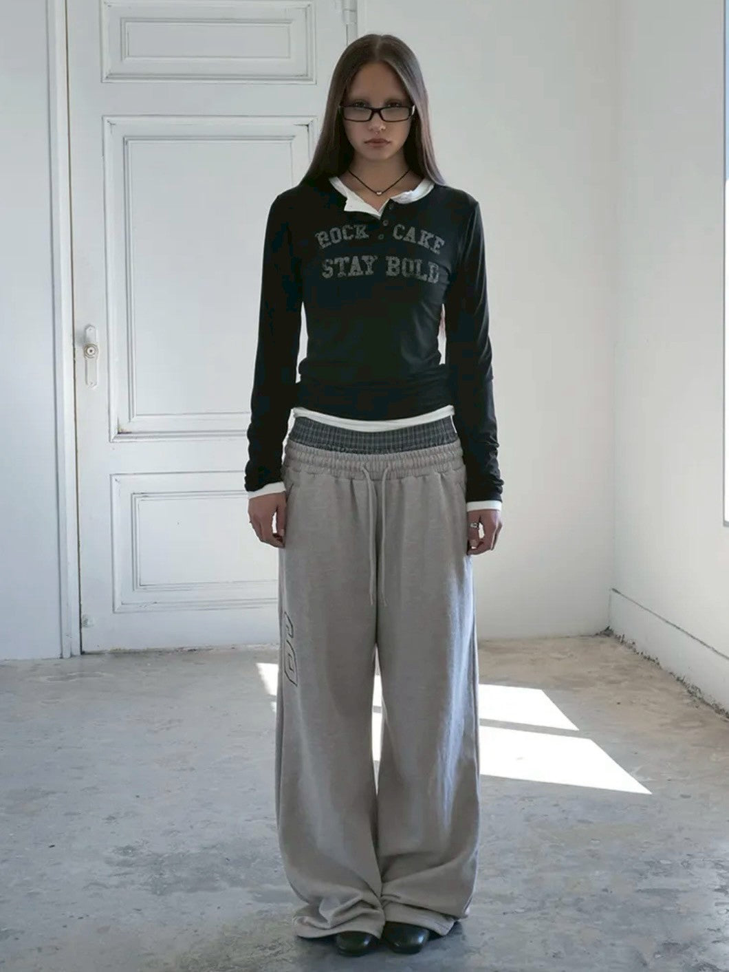 【ROCK CAKE】Classic Henly Neck Top
