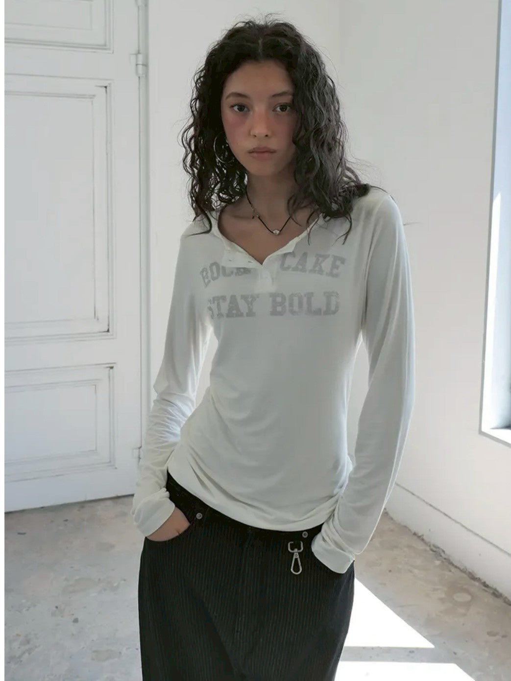 【ROCK CAKE】Classic Henly Neck Top