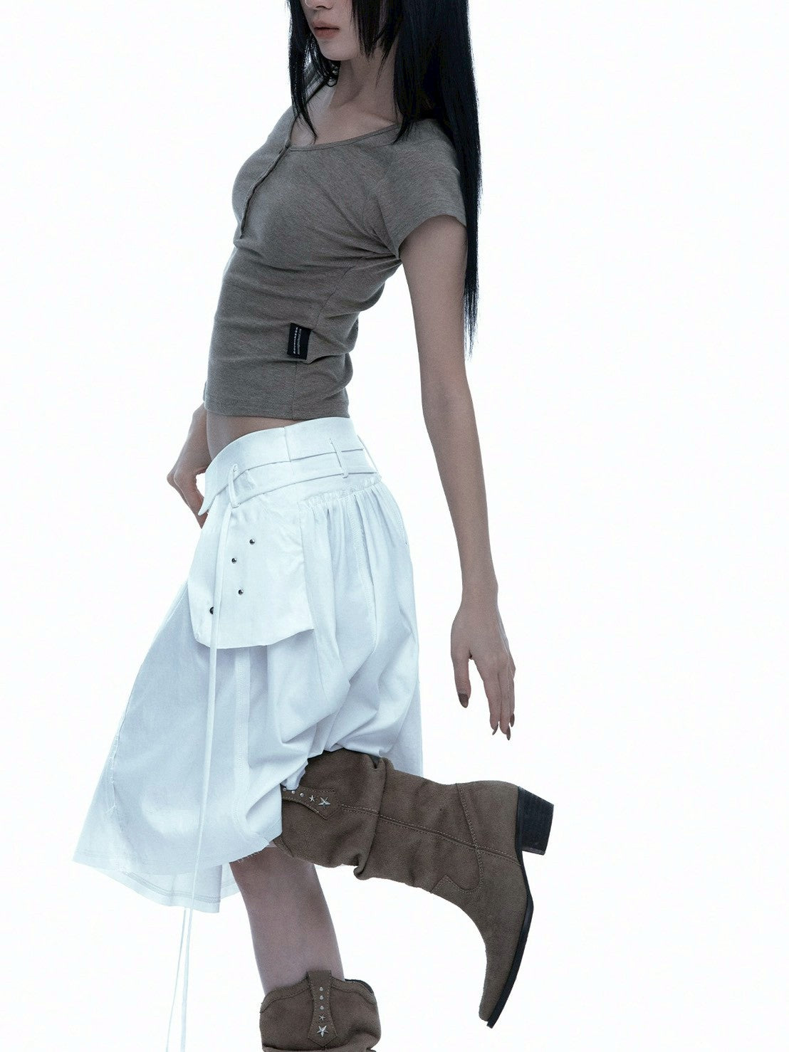 【ROUGH NECK】Out Pocket Pleated Skirt