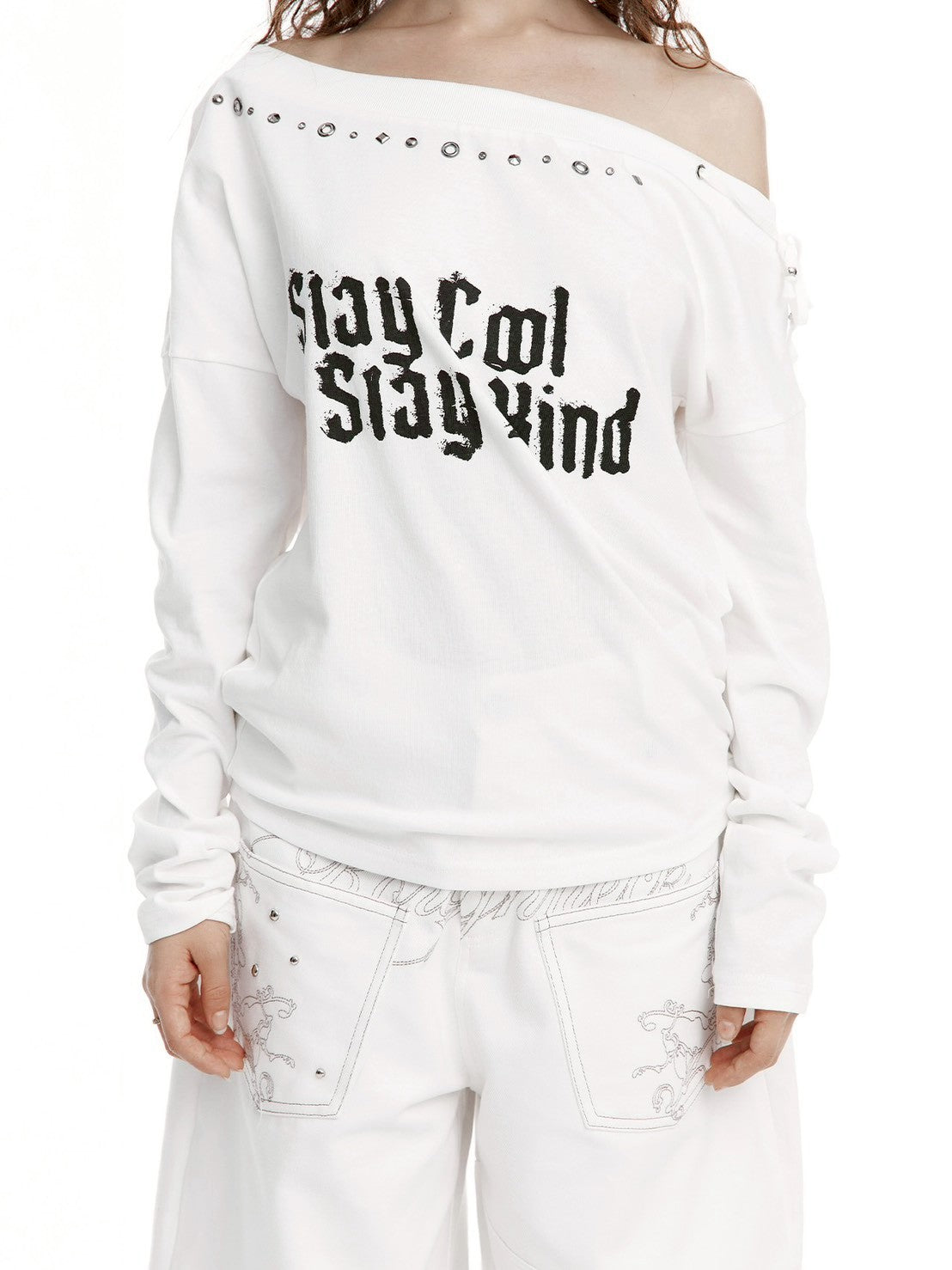 【ROUGH NECK】
Slay Off-Shoulder Top