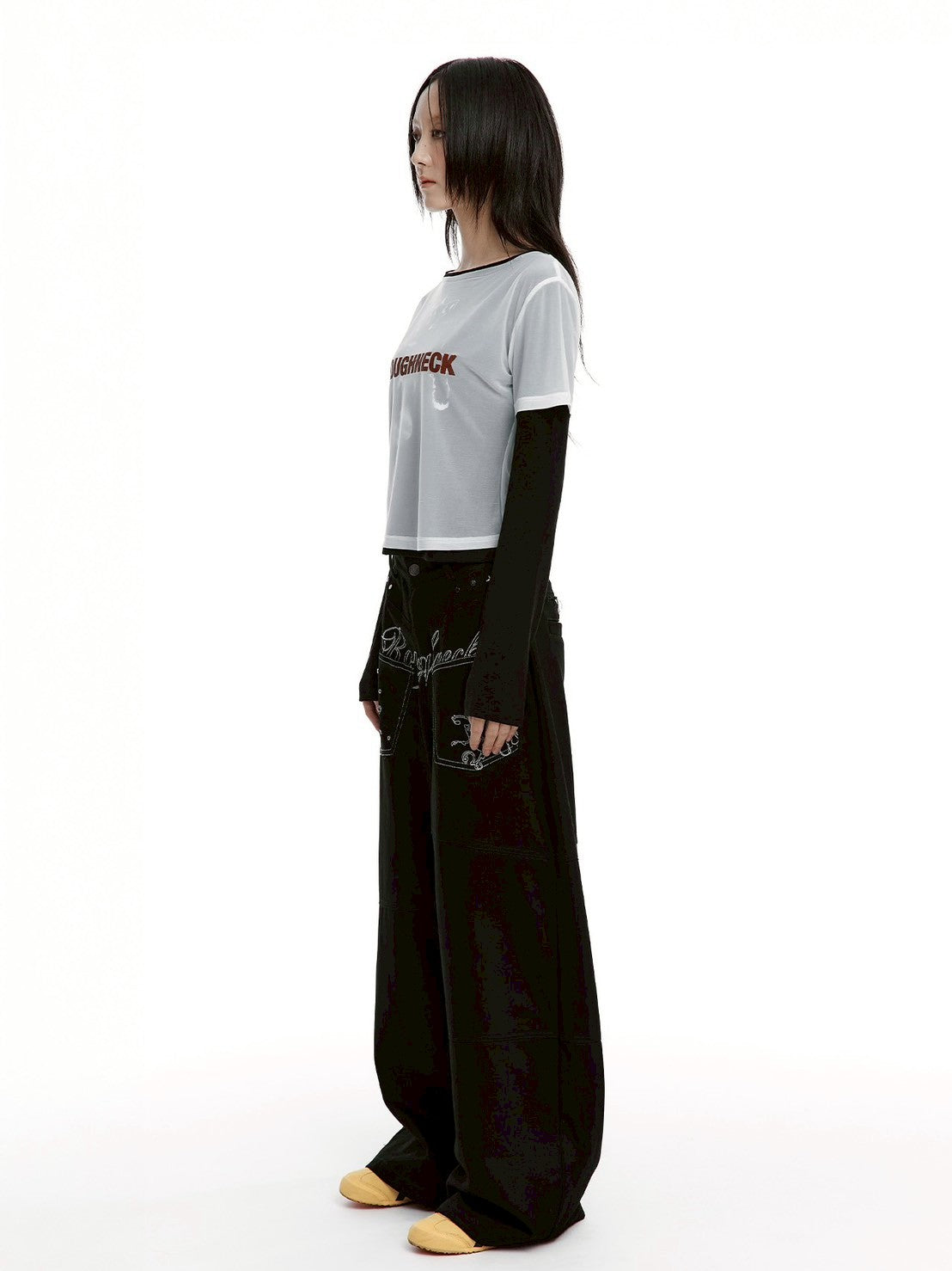 【ROUGH NECK】
Backflare Curved Pants