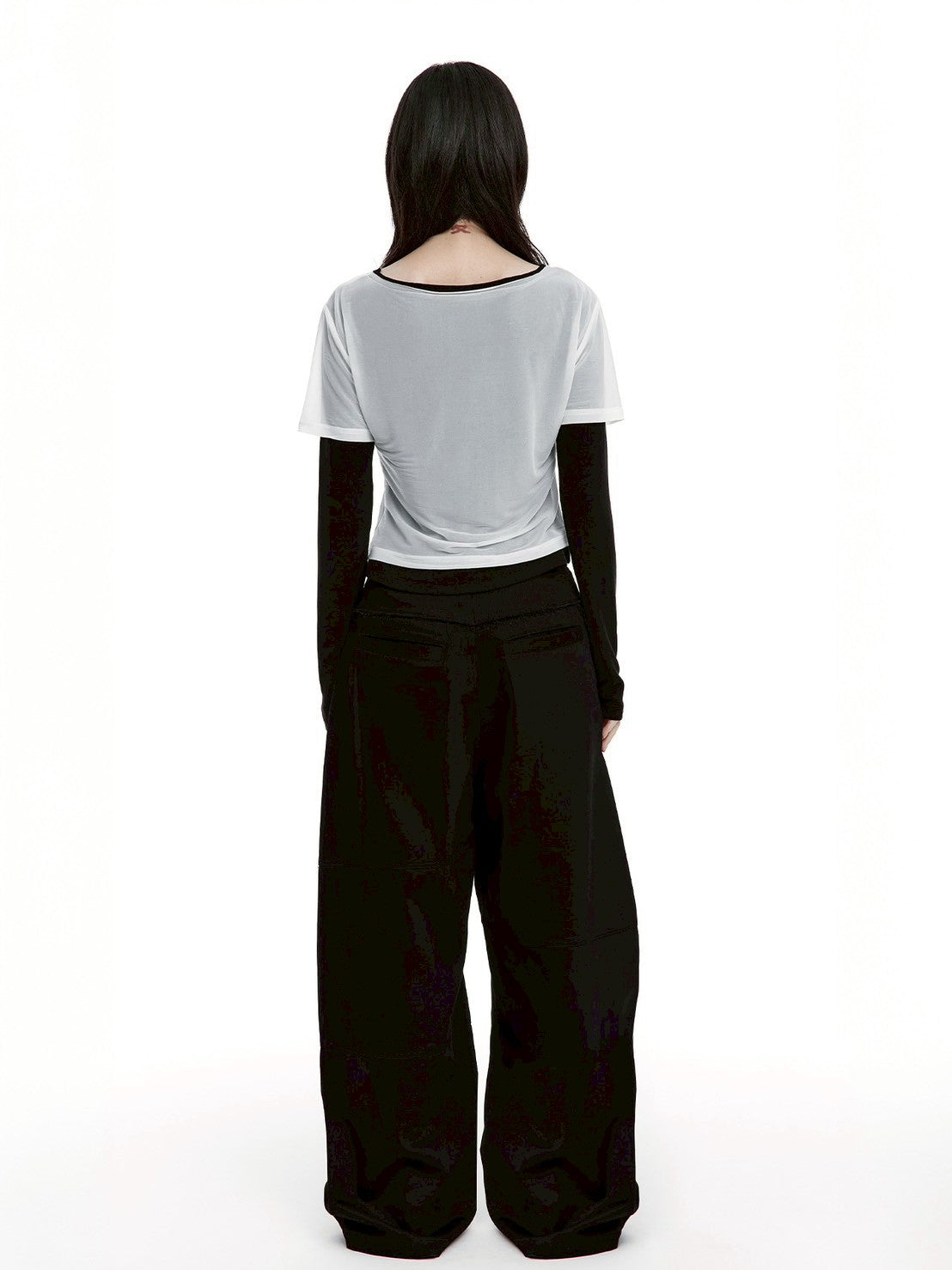 【ROUGH NECK】
Backflare Curved Pants