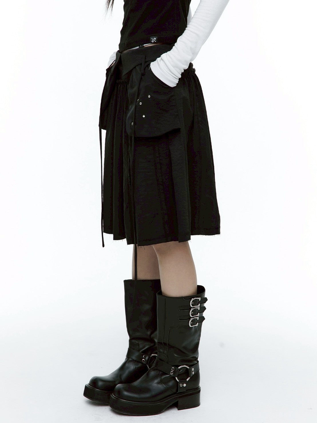 【ROUGH NECK】Out Pocket Pleated Skirt