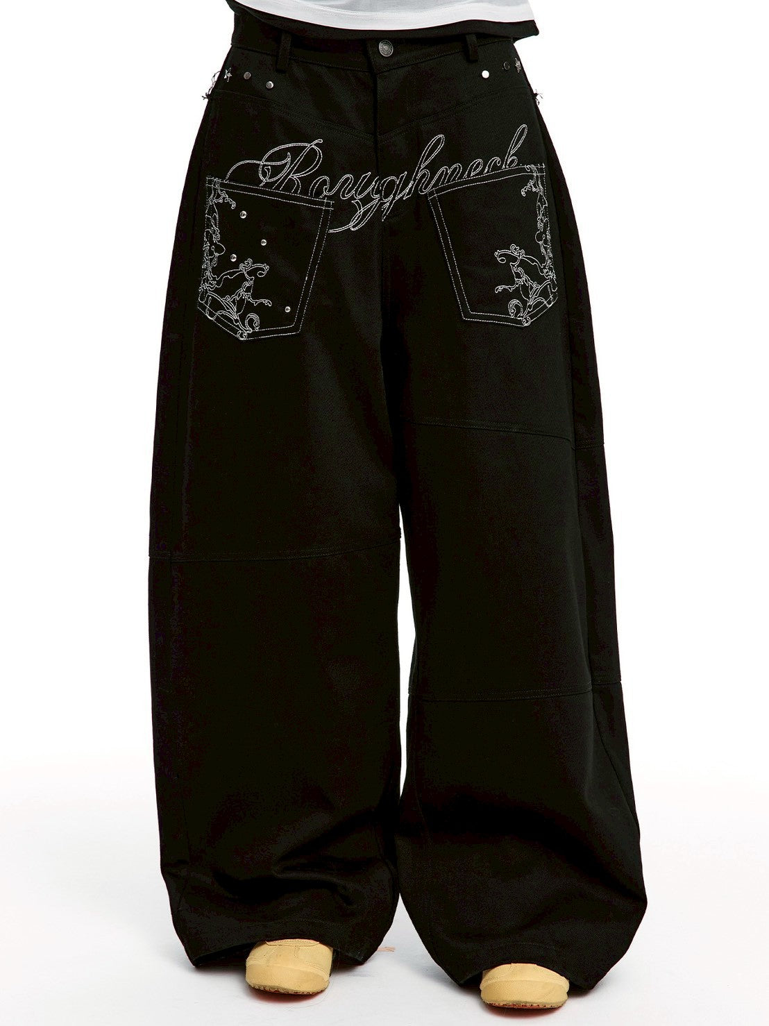 【ROUGH NECK】
Backflare Curved Pants