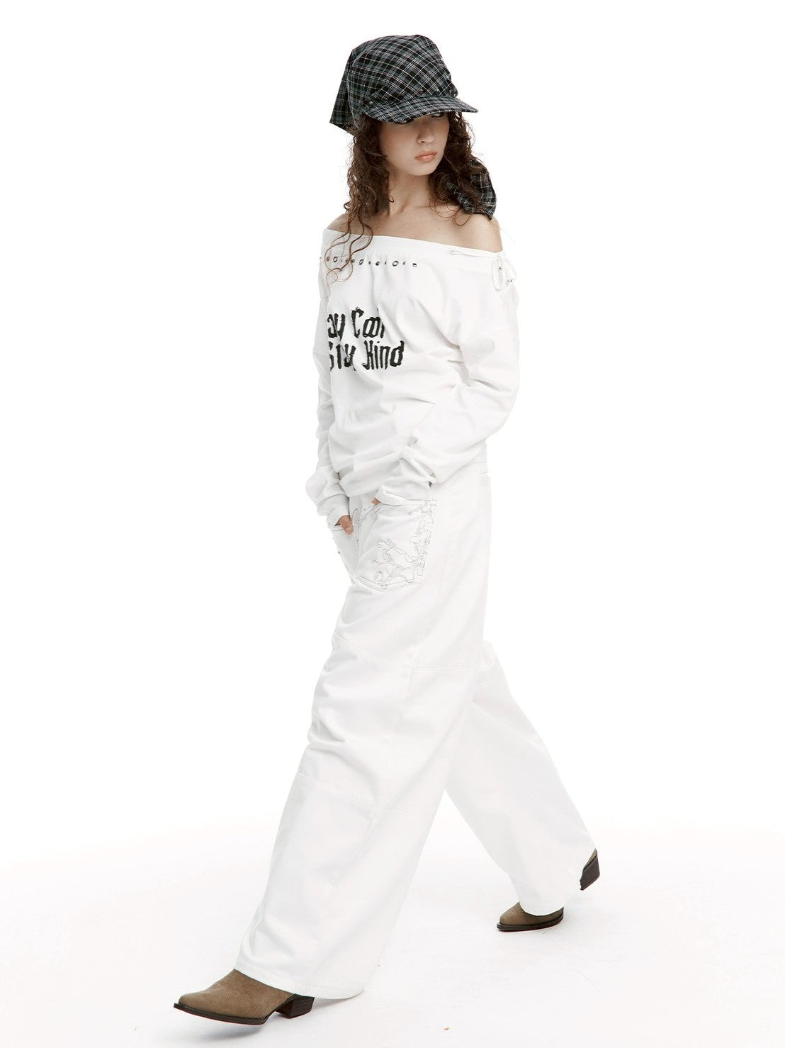 【ROUGH NECK】
Slay Off-Shoulder Top