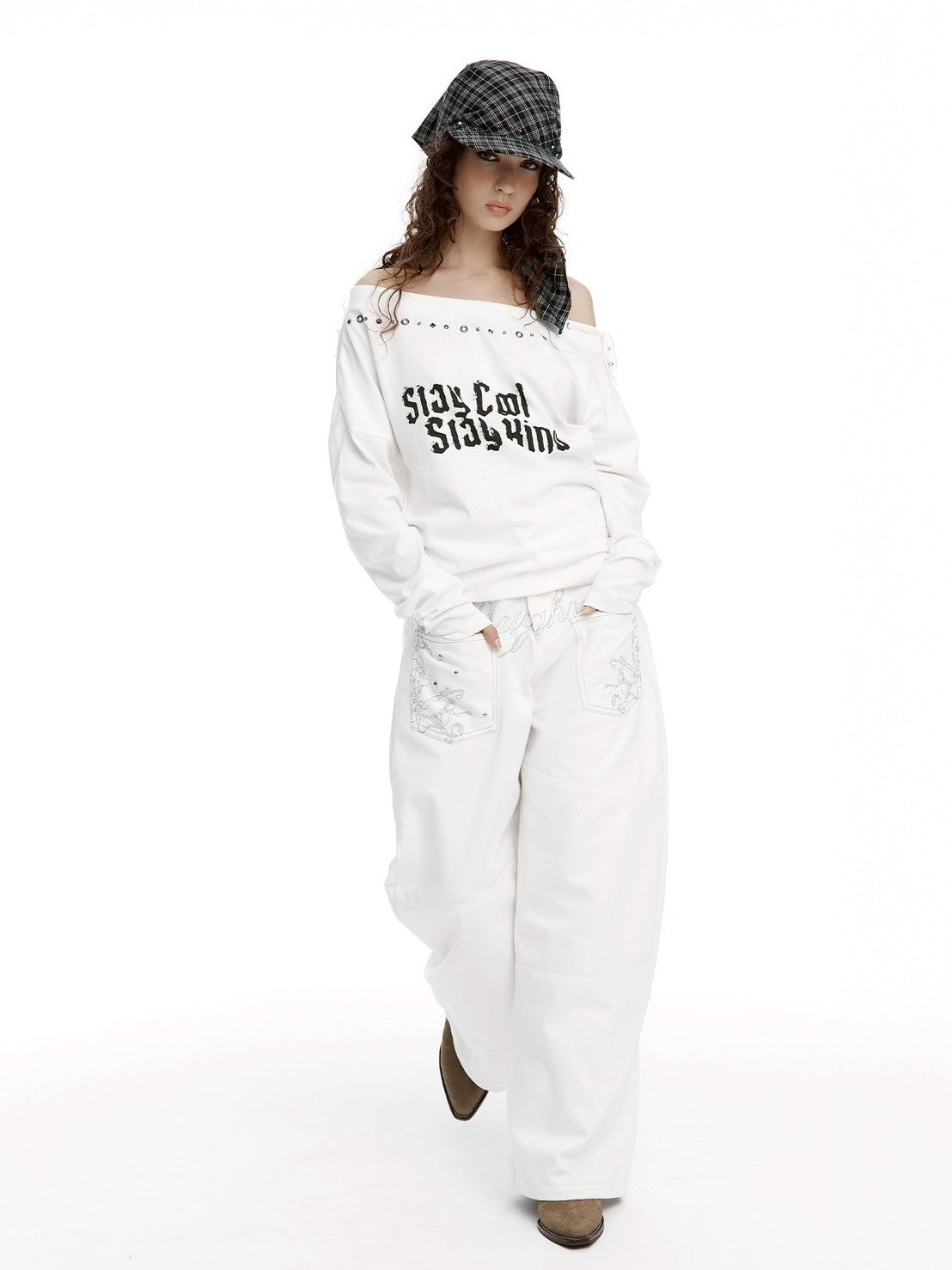 【ROUGH NECK】
Slay Off-Shoulder Top