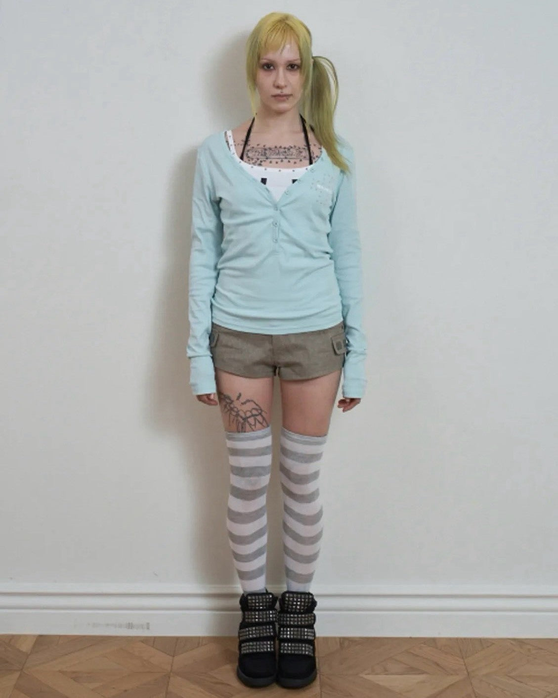 【SETUP-EXE】DEEP V-NECK BUTTON TOP