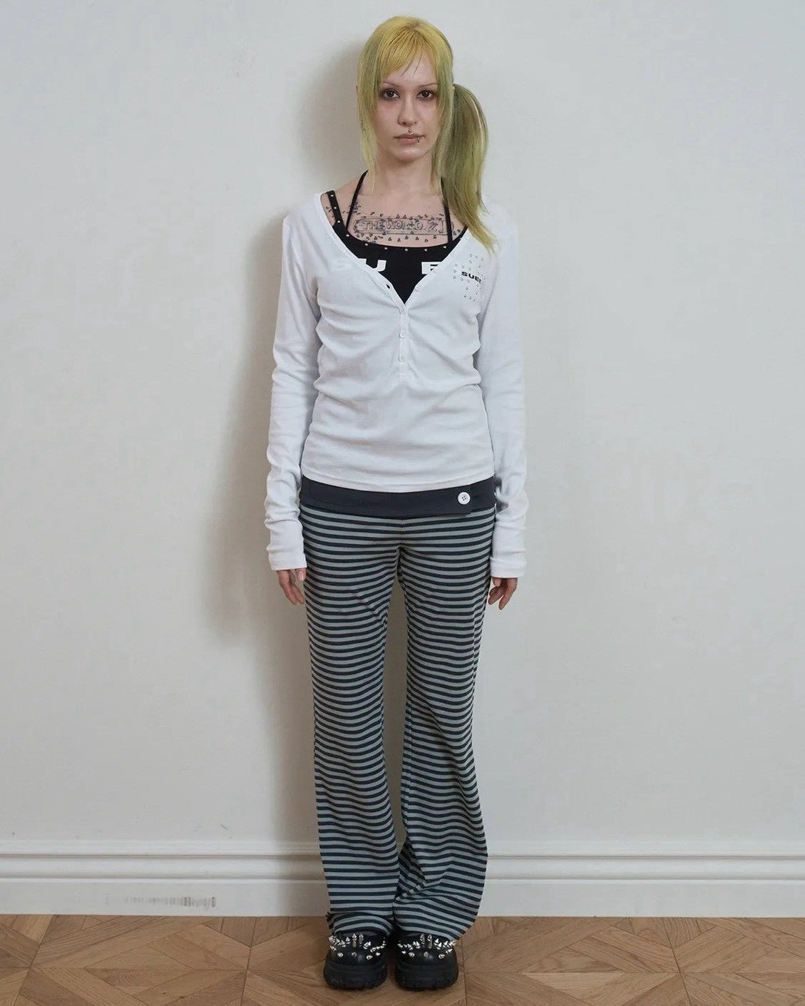 【SETUP-EXE】DEEP V-NECK BUTTON TOP