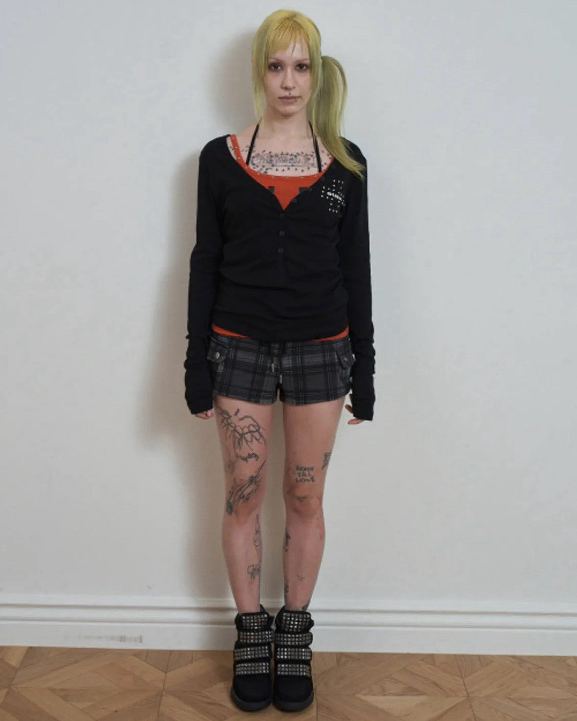 【SETUP-EXE】DEEP V-NECK BUTTON TOP