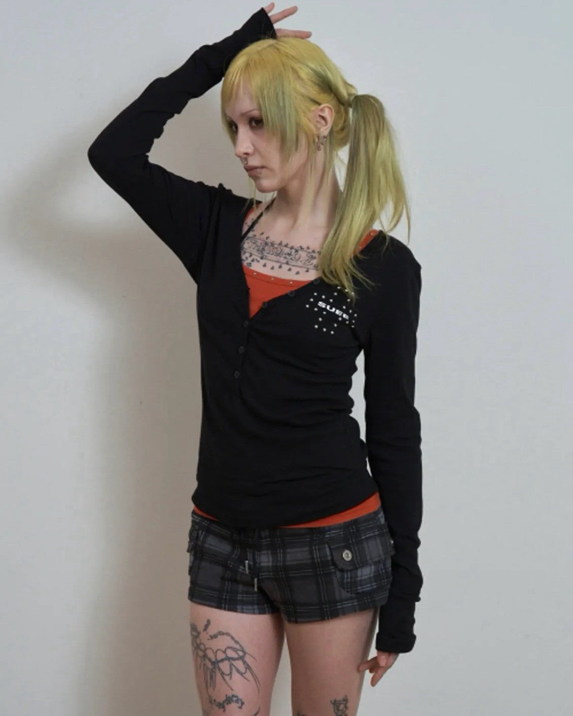 【SETUP-EXE】DEEP V-NECK BUTTON TOP