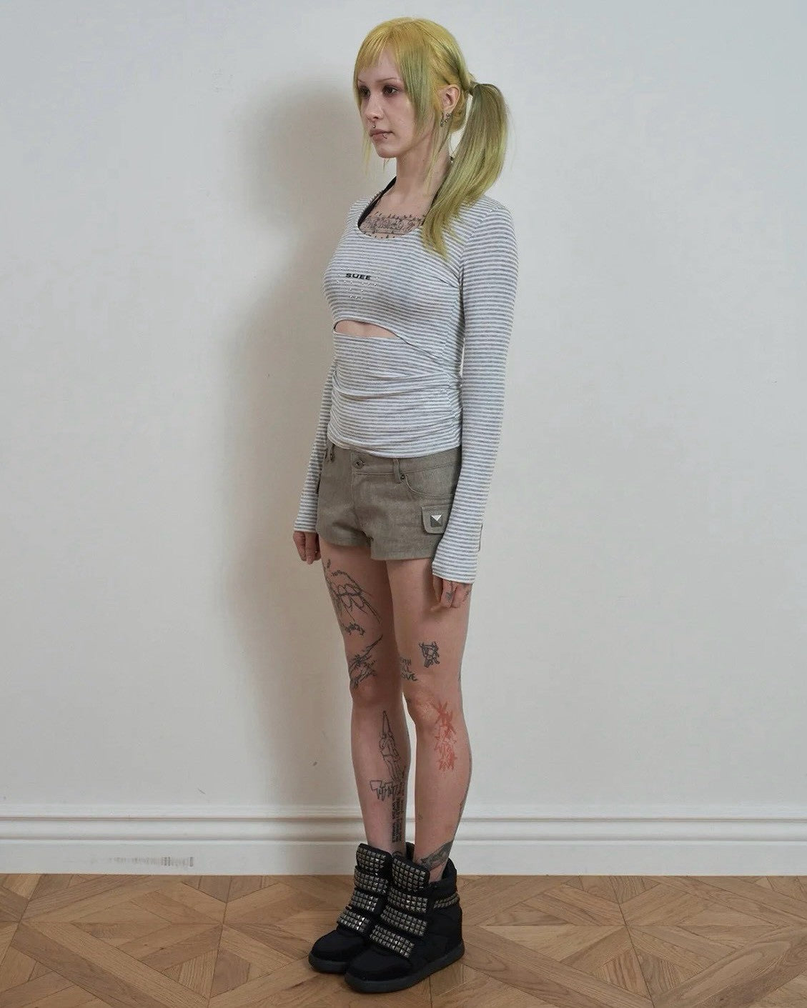 【SETUP-EXE】STRIPED U-NECK SLIT TEE