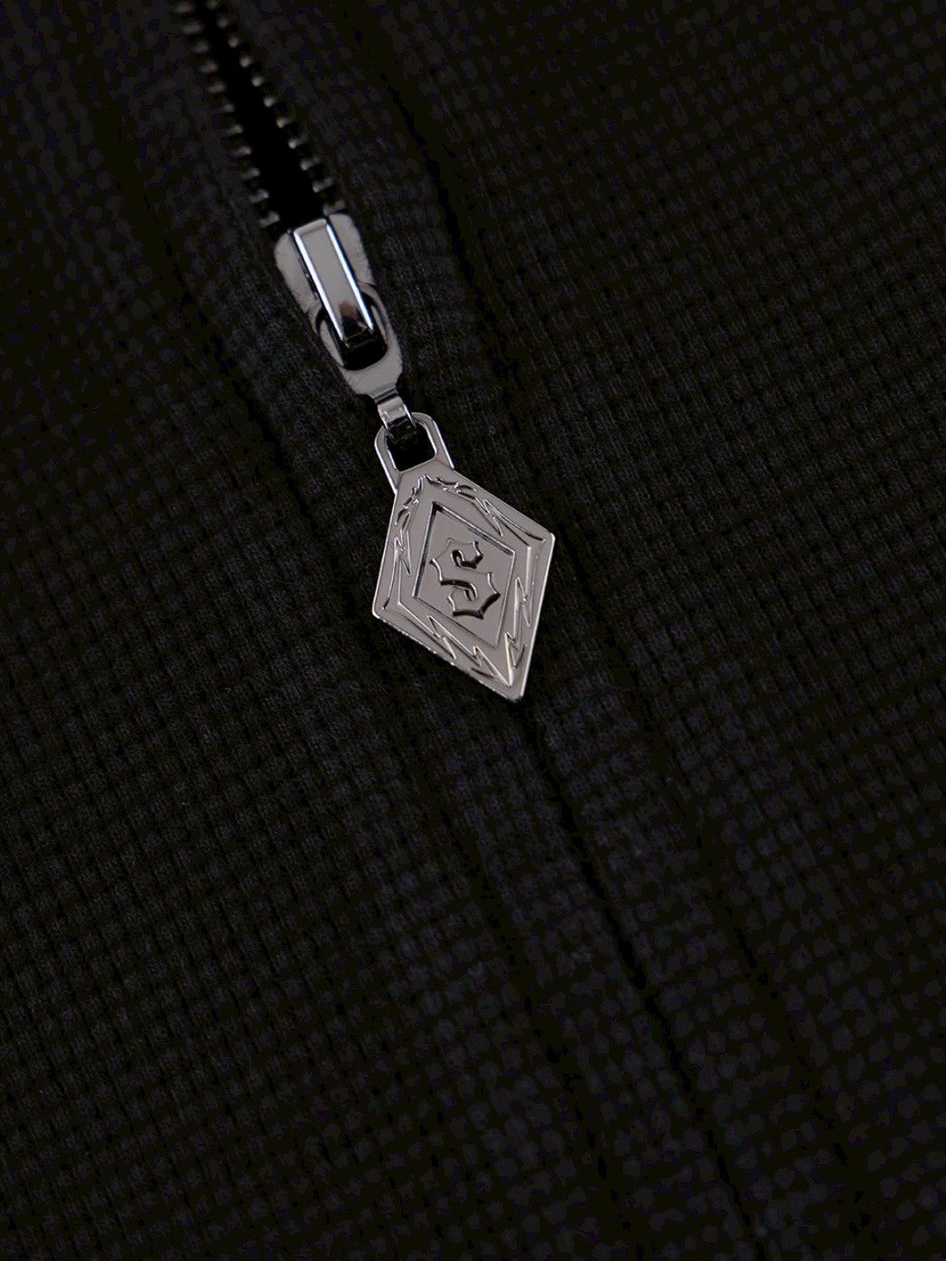 【SUPPLIER】Multiple Cross Leather Patch Thermal Zip Hoodie