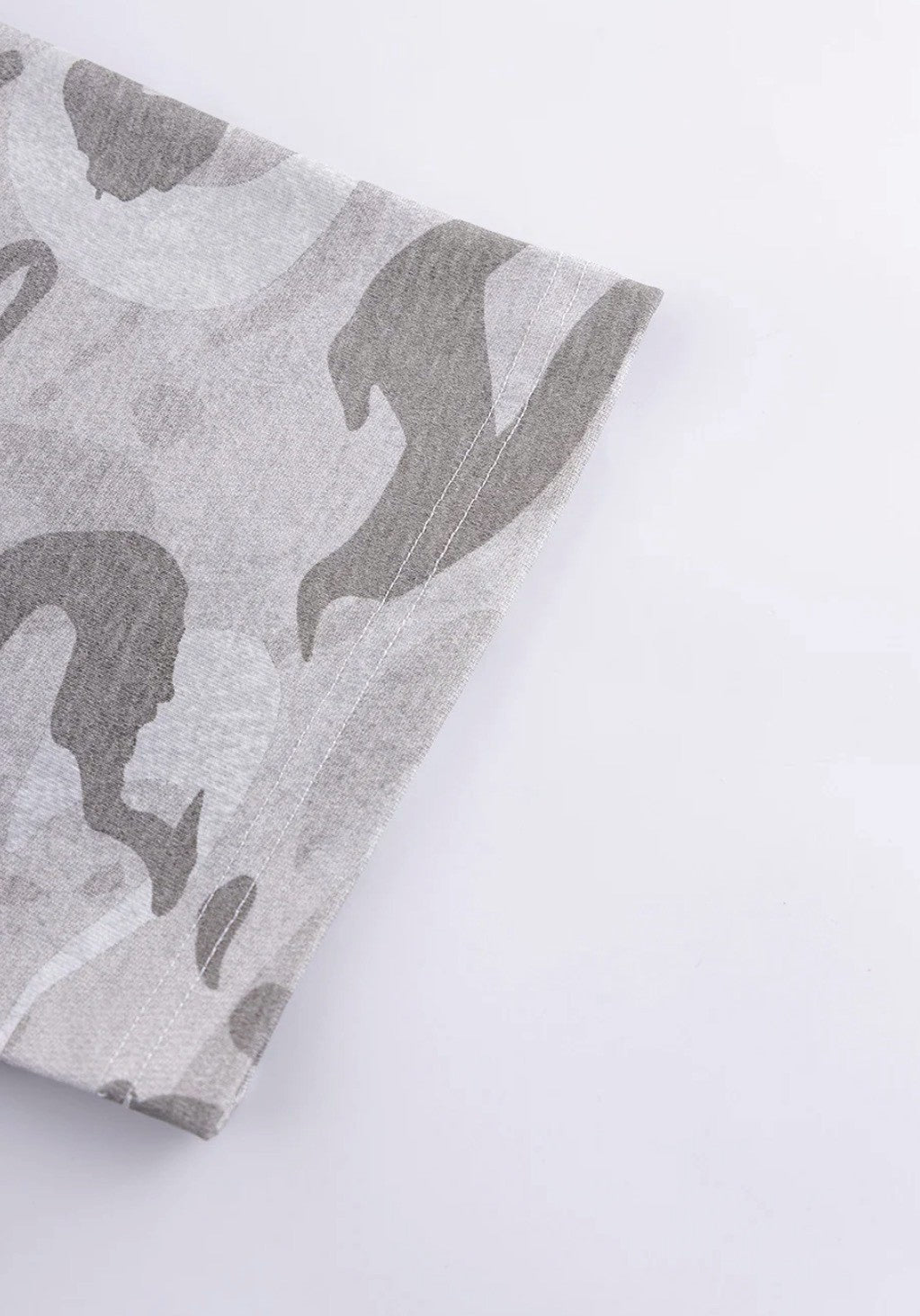 【SUPPLIER】Camouflage Cross Tee