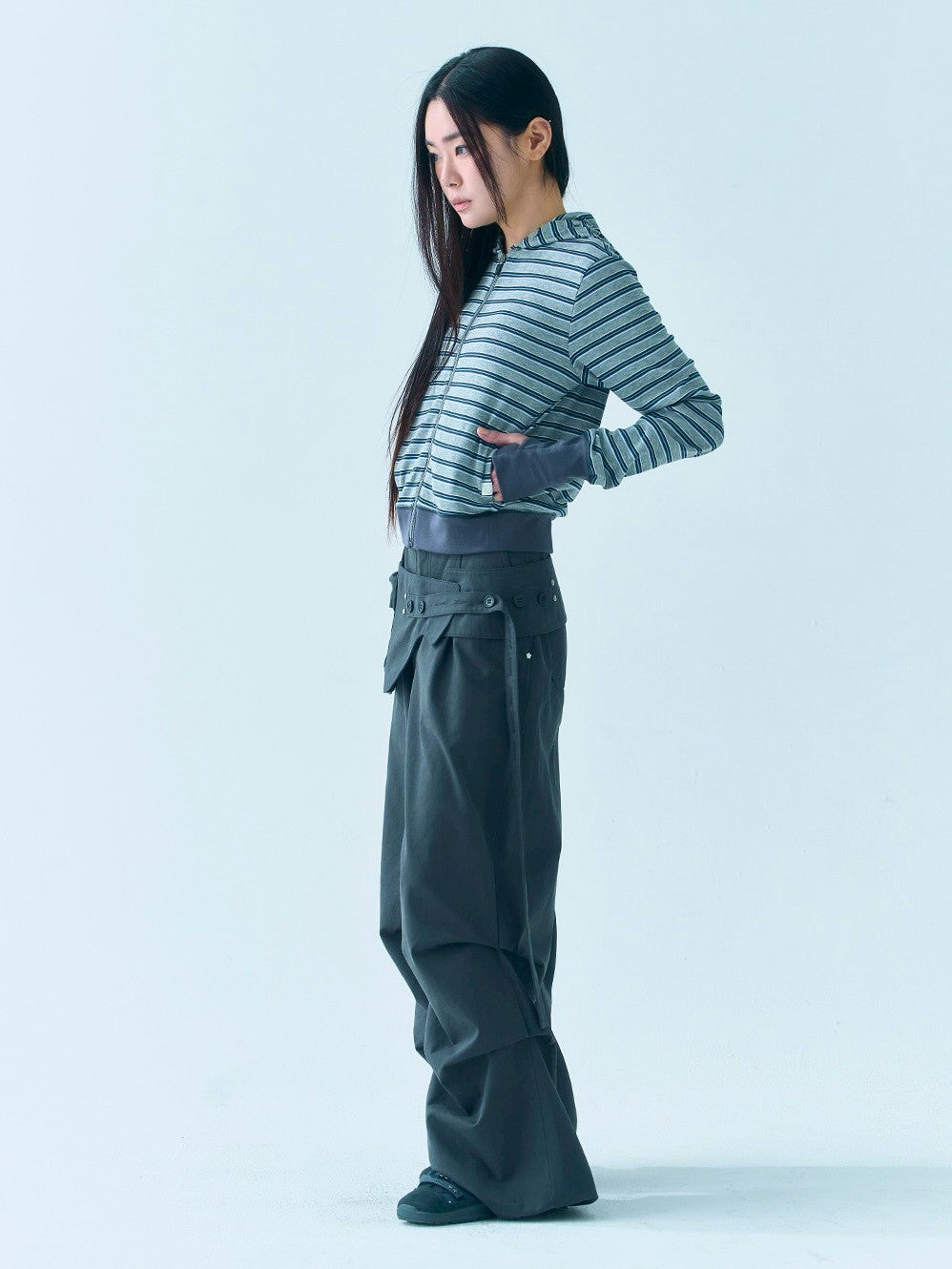 【TUOMIO】BUTTON STRIPE HOOD ZIP-UP