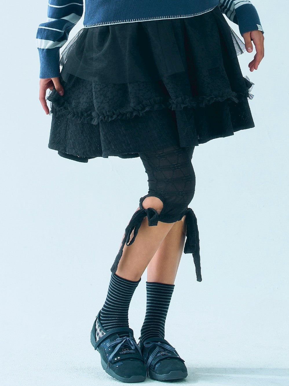 【TUOMIO】STRAPPY FLOWER LEGGINGS