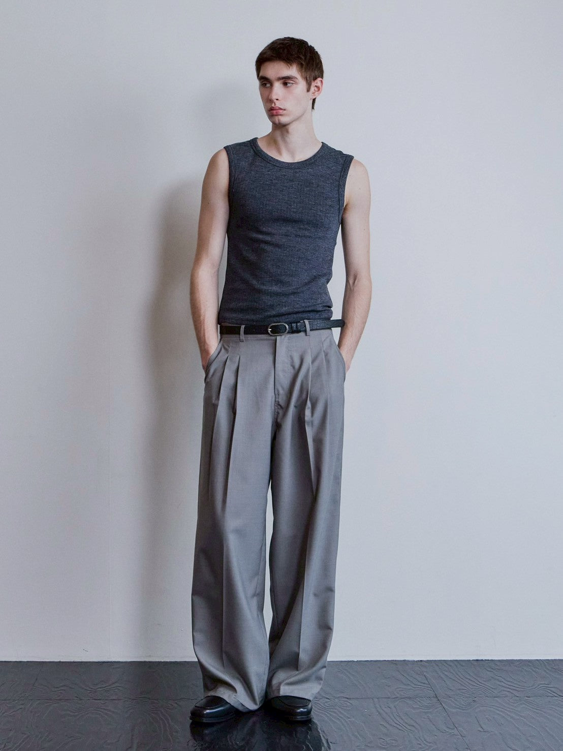 【Waviness】Fluted Ribbed Sleeveless
