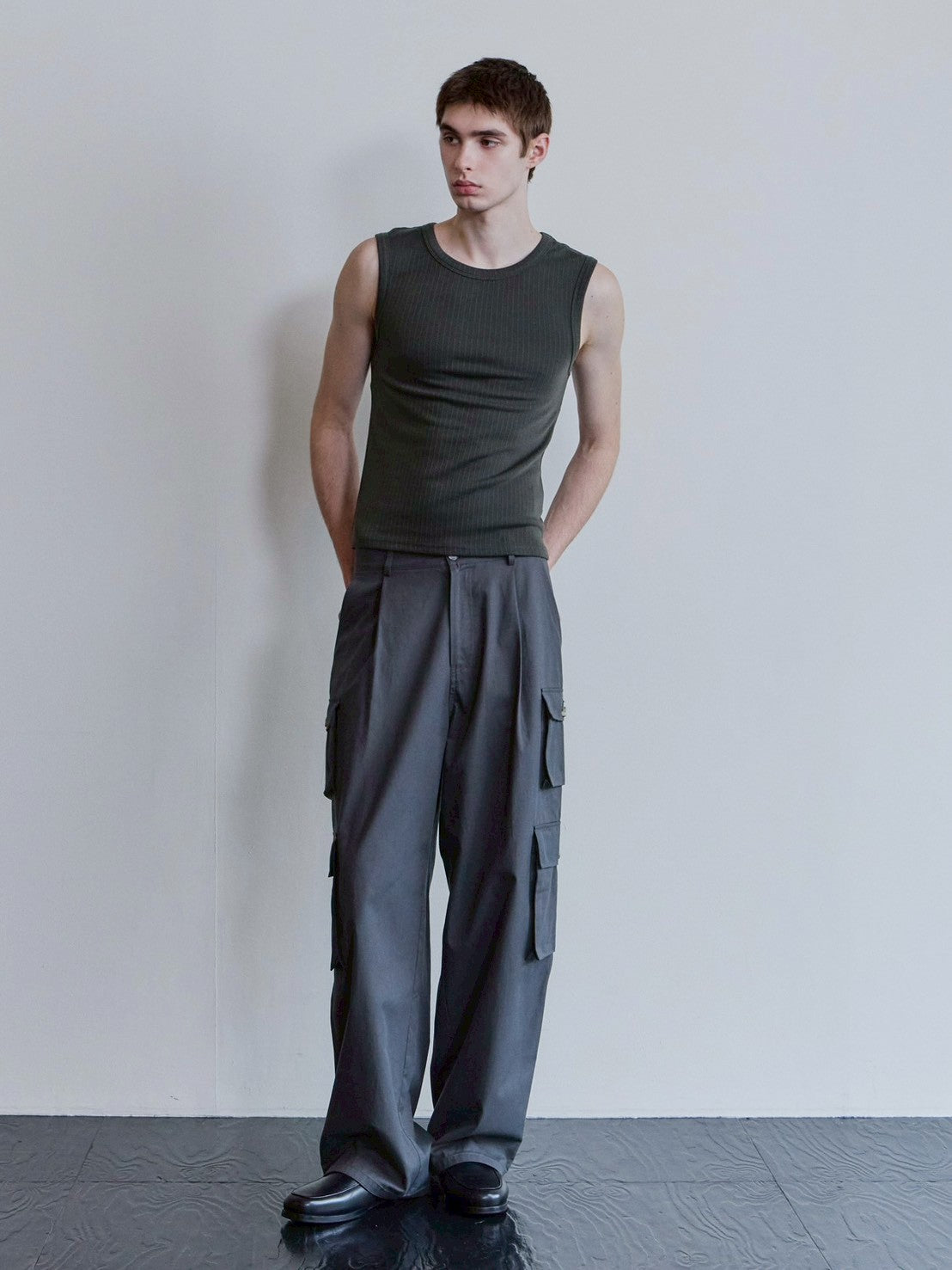 【Waviness】Fluted Ribbed Sleeveless
