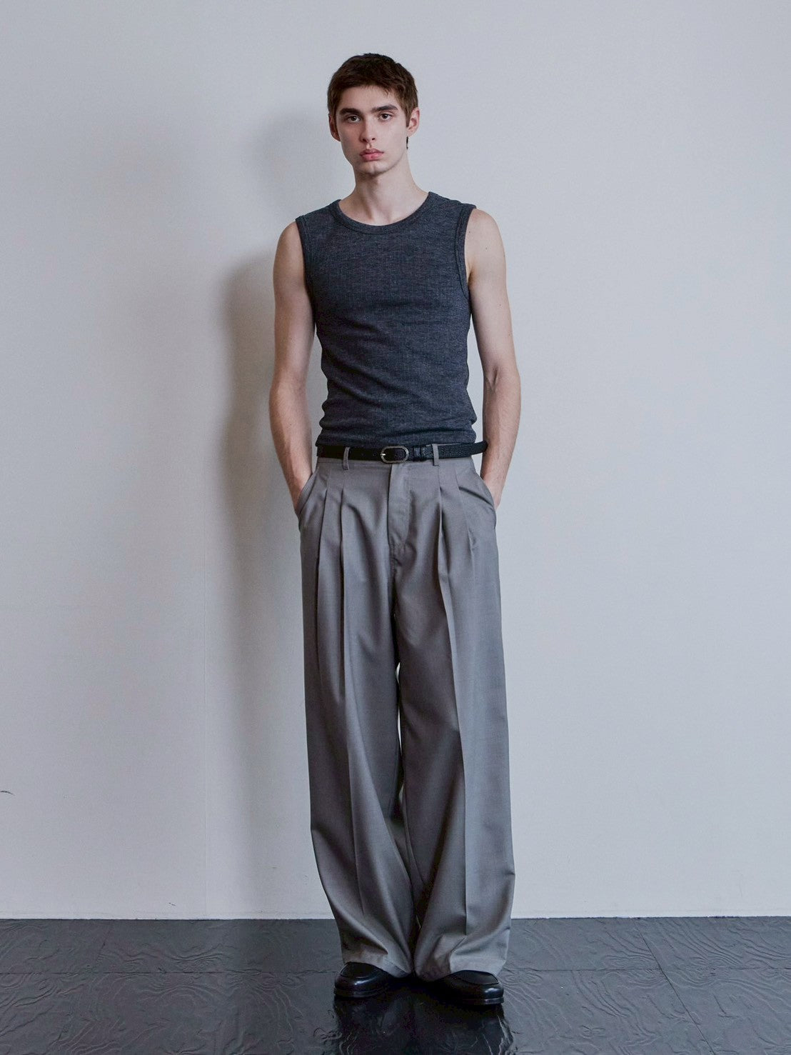 【Waviness】Fluted Ribbed Sleeveless