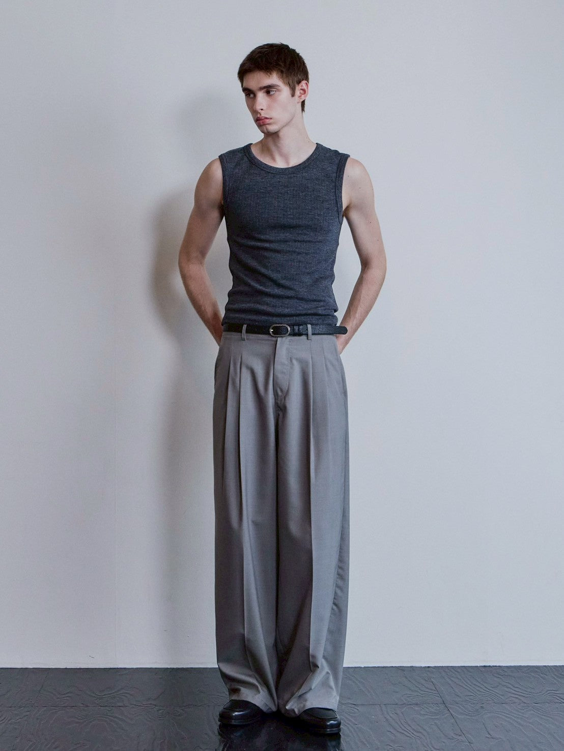 【Waviness】Fluted Ribbed Sleeveless