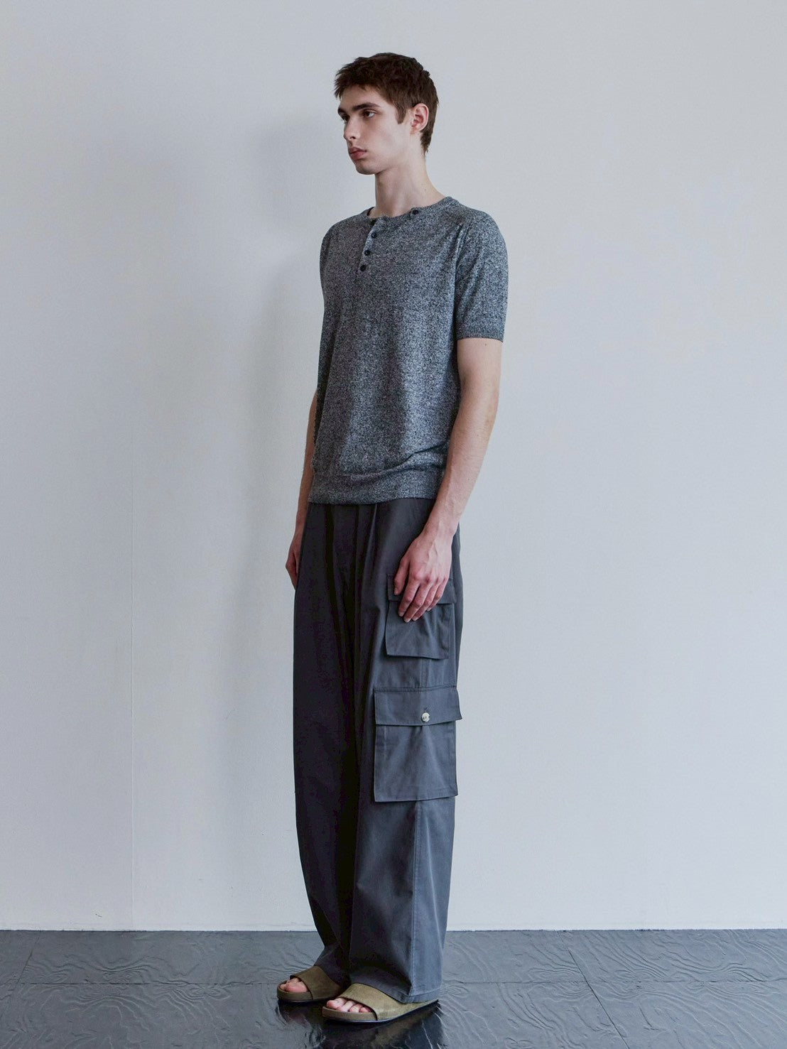 【Waviness】Saddle Line Henley-neck Half Knit