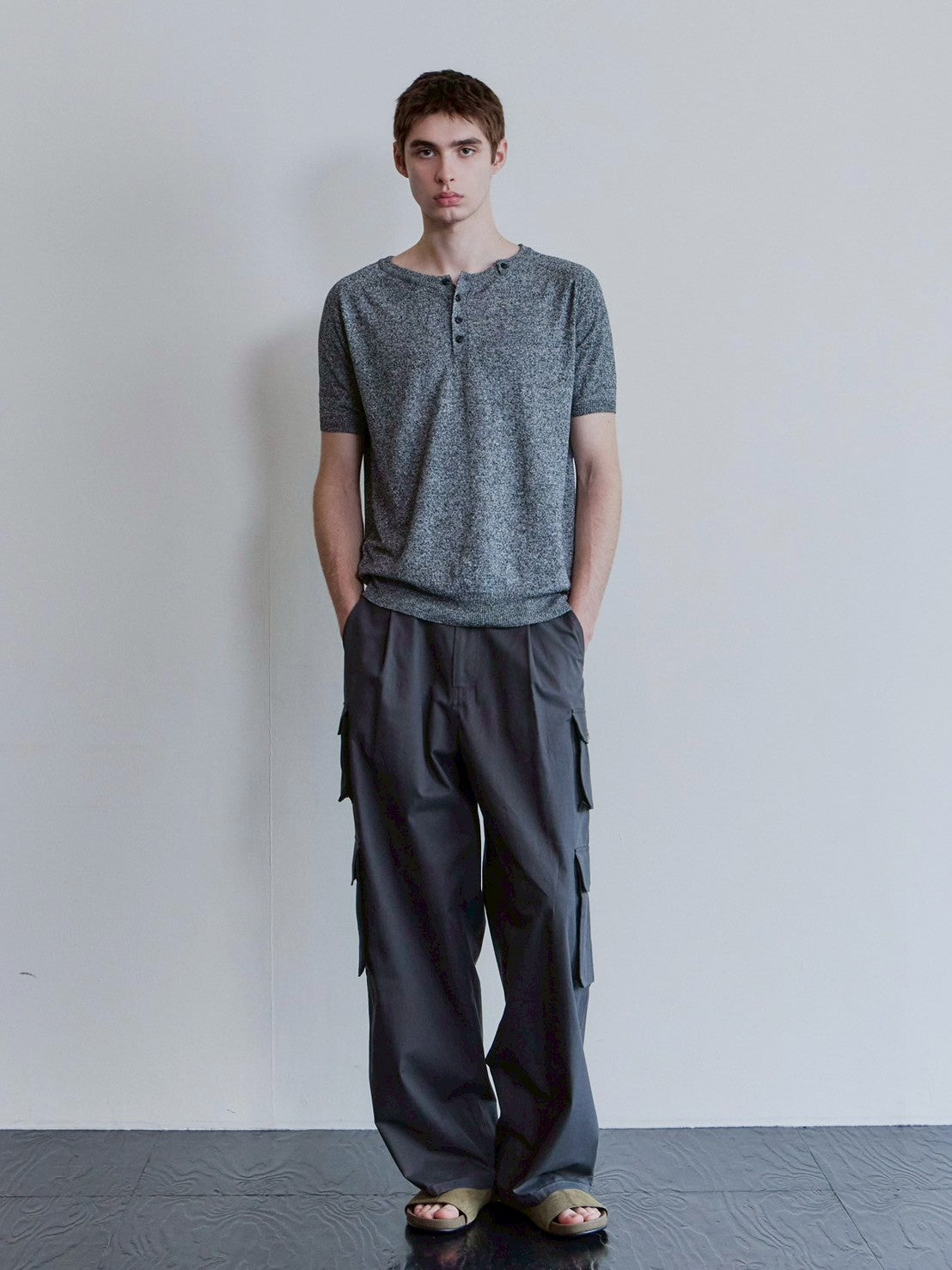 【Waviness】Saddle Line Henley-neck Half Knit