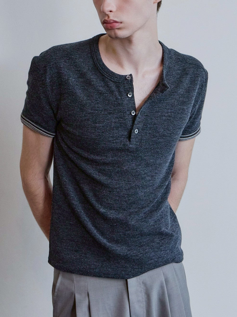 【Waviness】Ribbed Layered Henley-neck T-shirts