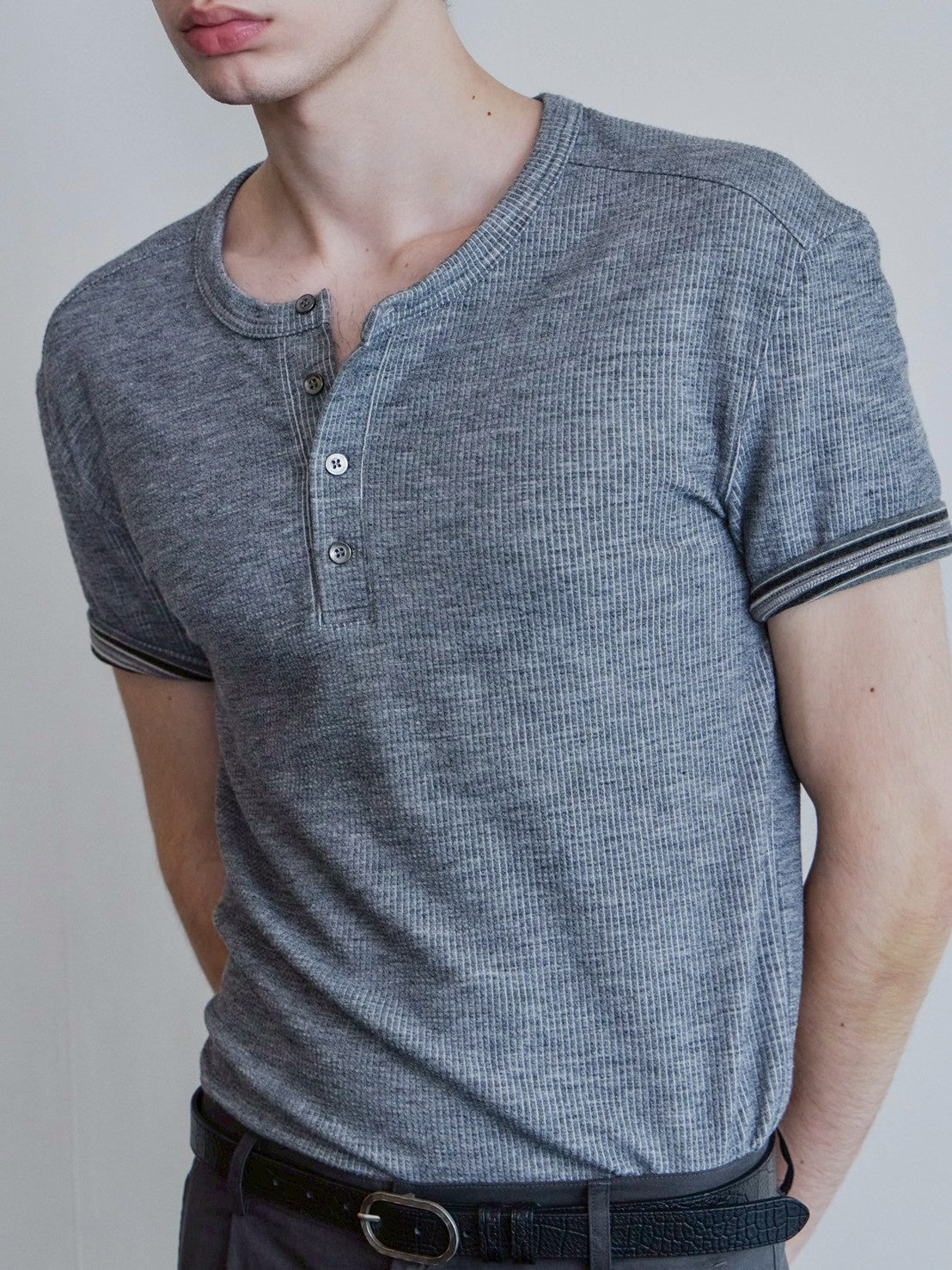 【Waviness】Ribbed Layered Henley-neck T-shirts
