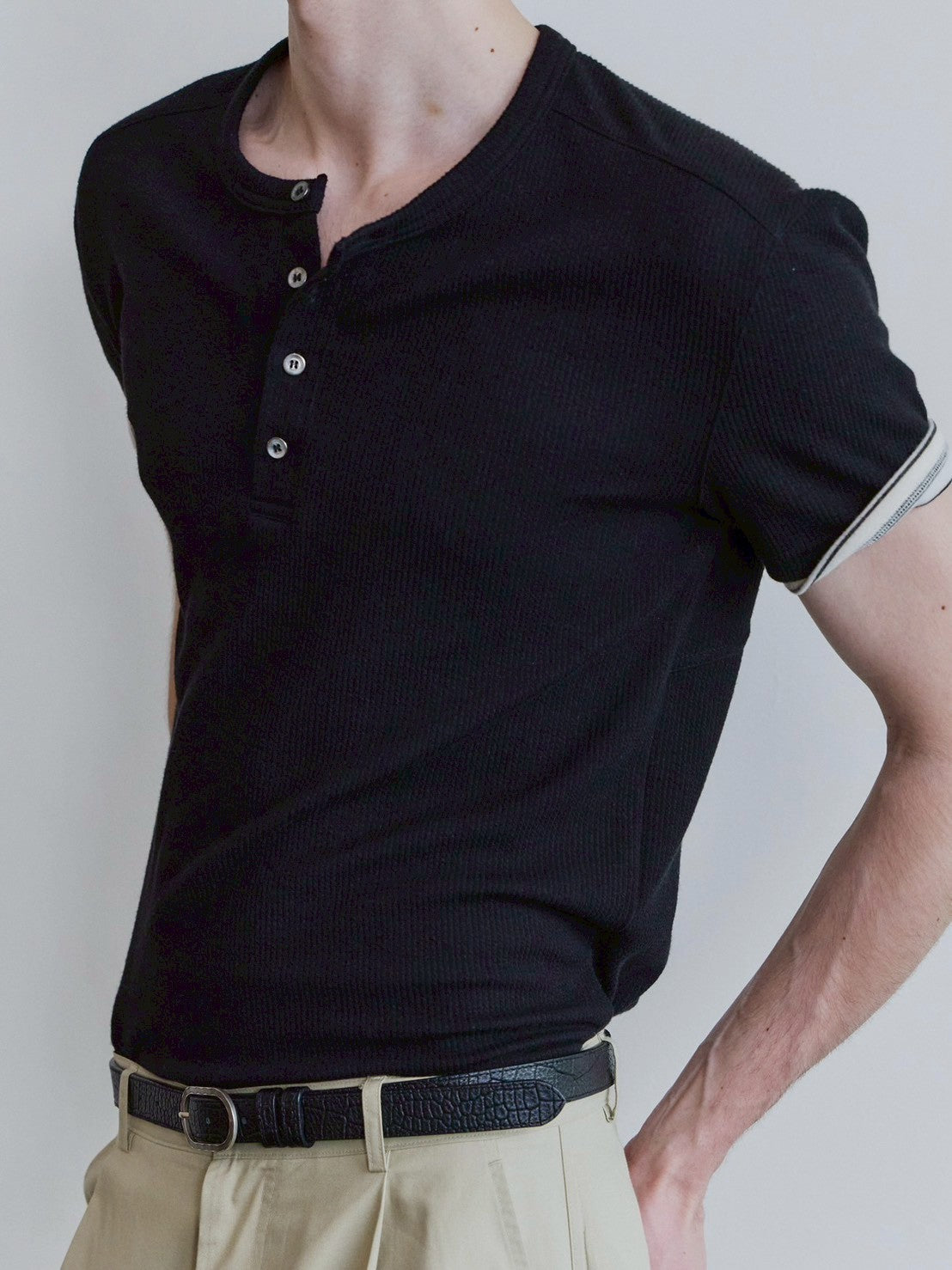 【Waviness】Ribbed Layered Henley-neck T-shirts