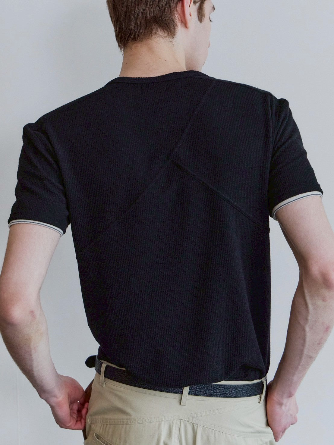 【Waviness】Ribbed Layered Henley-neck T-shirts