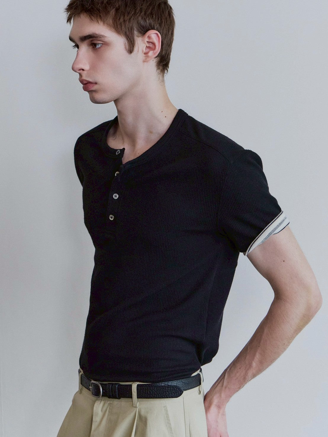 【Waviness】Ribbed Layered Henley-neck T-shirts