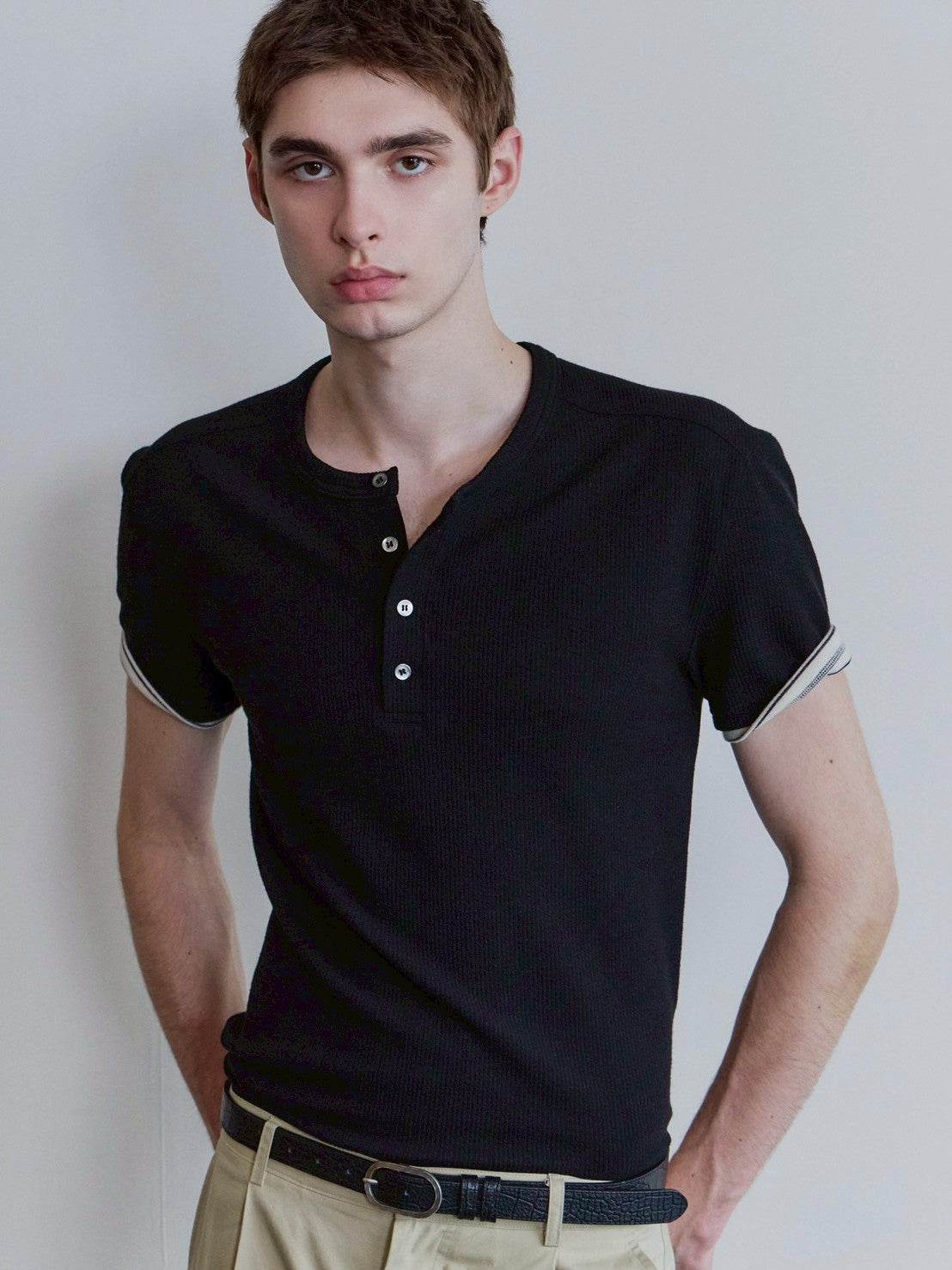 【Waviness】Ribbed Layered Henley-neck T-shirts