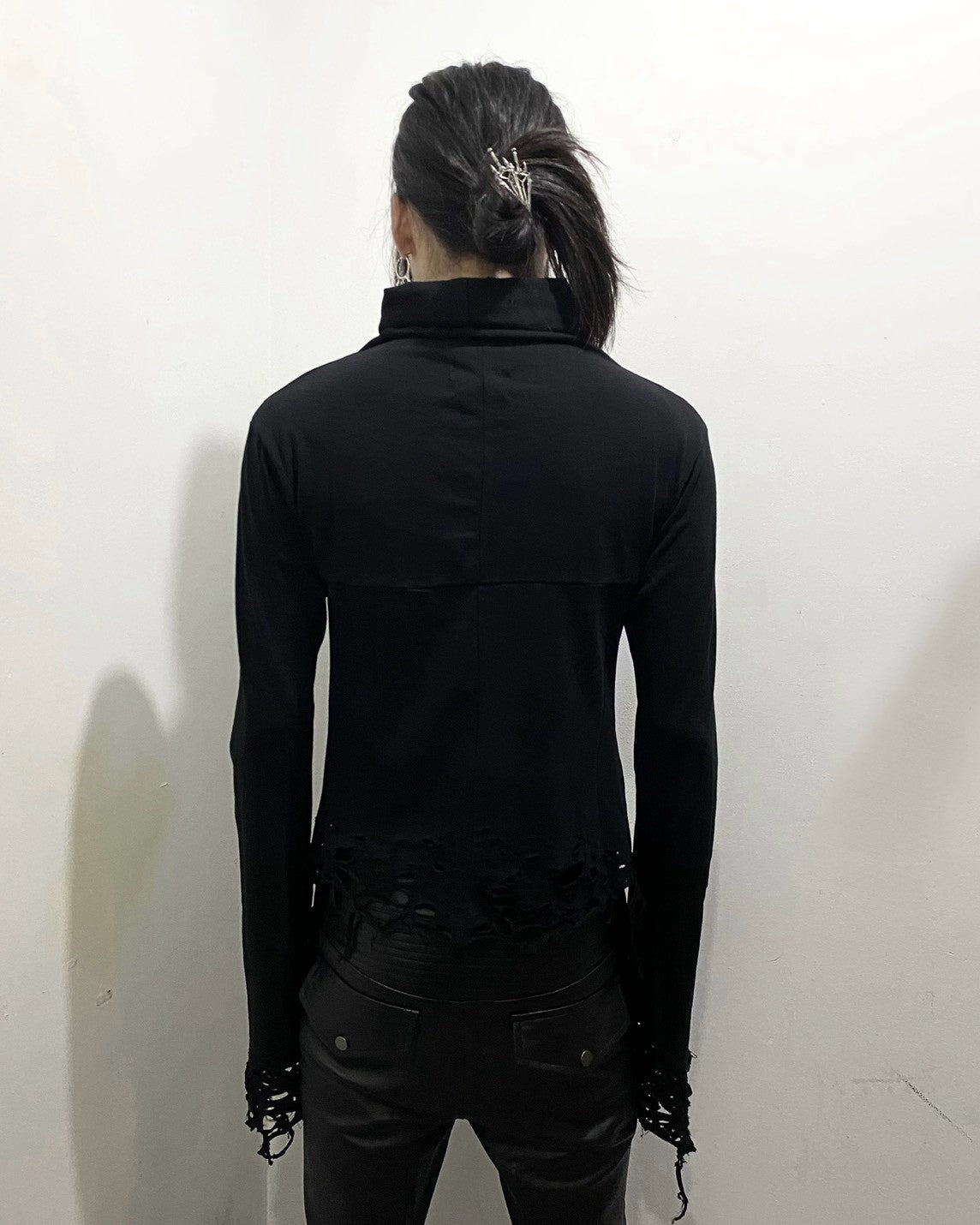 【YIKAI LABORATORY】REMAINS TURTLENECK