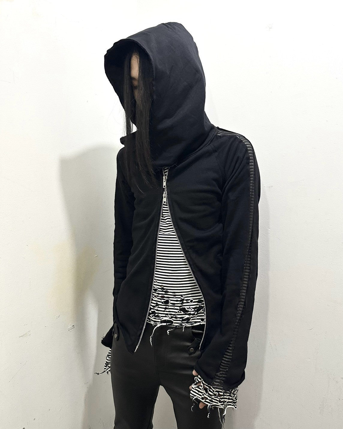 【YIKAI LABORATORY】COCOON ASYMMETRIC ZIPPER HOODIE