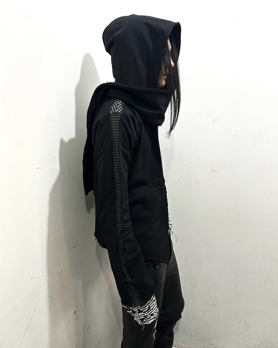 【YIKAI LABORATORY】COCOON ASYMMETRIC ZIPPER HOODIE