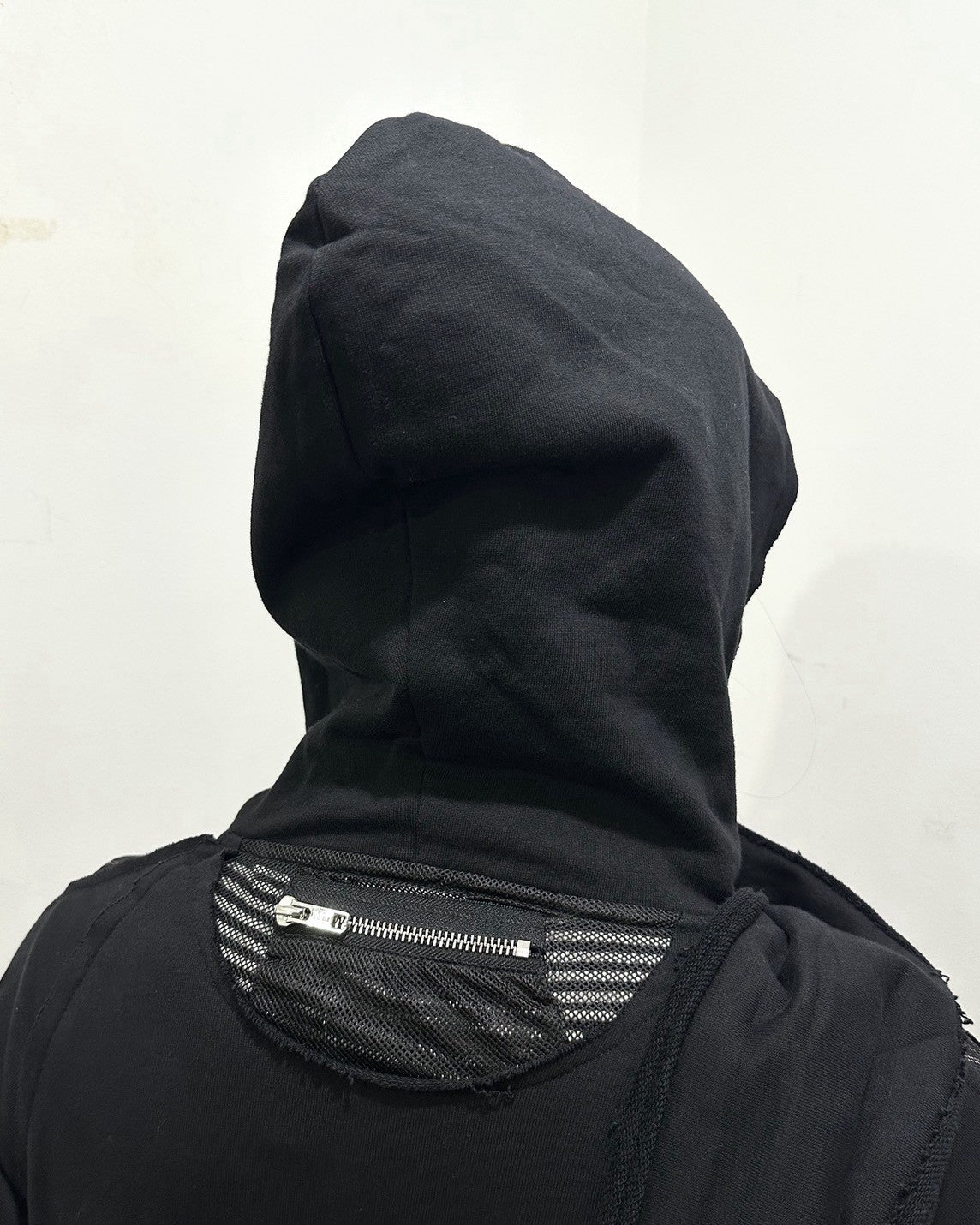 【YIKAI LABORATORY】COCOON ASYMMETRIC ZIPPER HOODIE